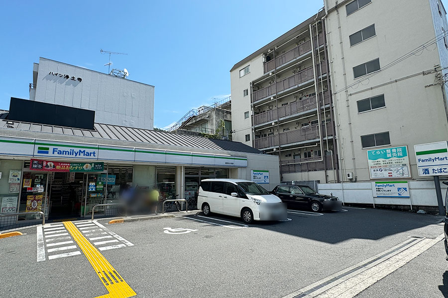 ファミリーマート銀閣寺白川通店